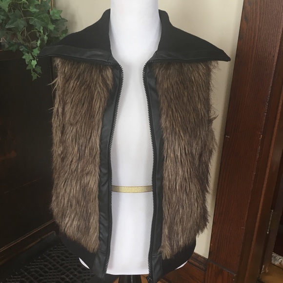 🎉Faux Fur Vest - Picture 4 of 6